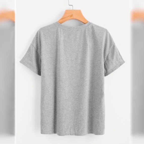 NWT Kylie Dripping Lips T shirt 👄 - Picture 3 of 5